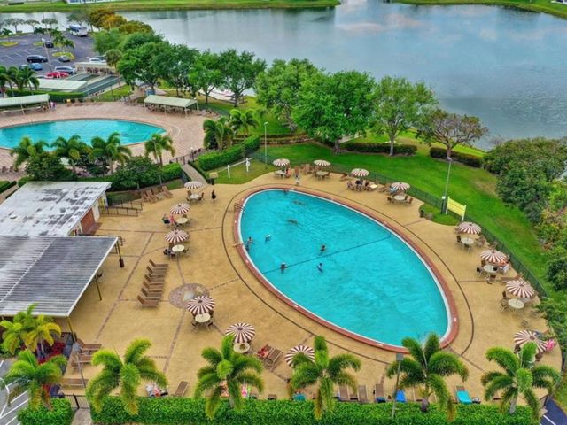 124 E Andover E 124, West Palm Beach, FL 33417
