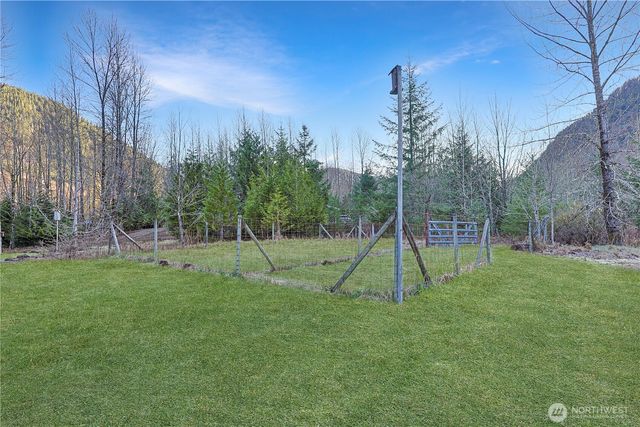 112 Whitewater Way, Morton, WA 98356