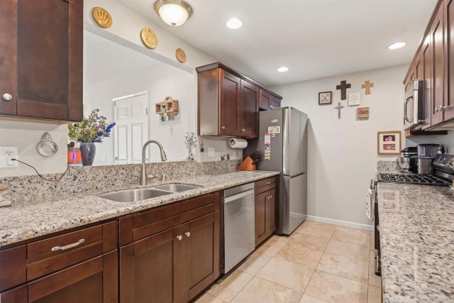 15377 Andorra Way, San Diego, CA 92129