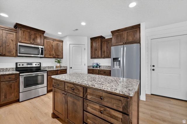 3424 E BRIDGE ST, Eagle Mountain, UT 84005