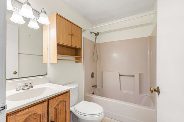 1202 White Cedar Boulevard, Portsmouth, NH 03801