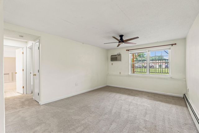 1202 White Cedar Boulevard, Portsmouth, NH 03801