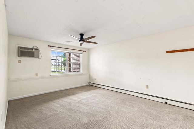 1202 White Cedar Boulevard, Portsmouth, NH 03801