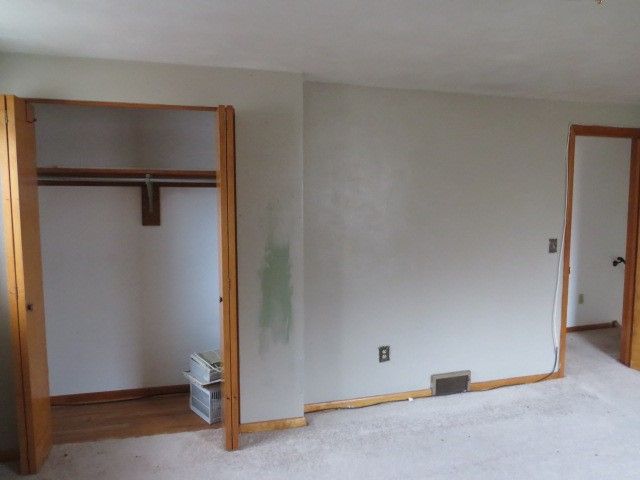 7967 Aber Rd, Penn Hills, PA 15147