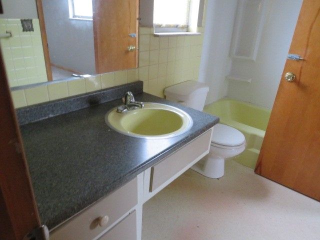 7967 Aber Rd, Penn Hills, PA 15147