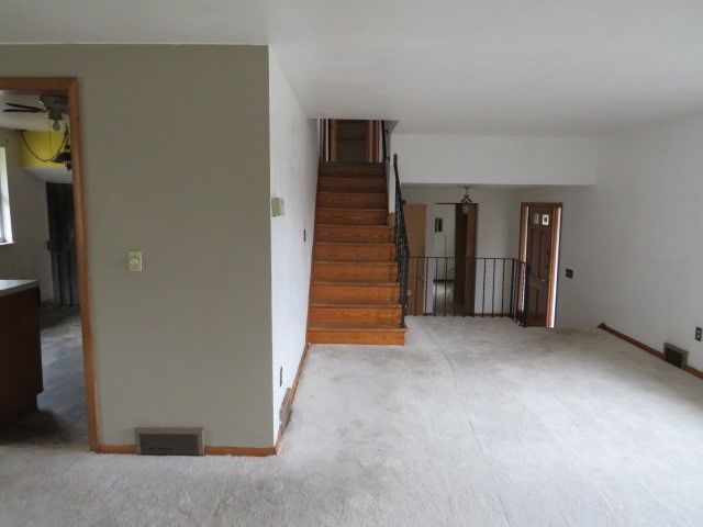 7967 Aber Rd, Penn Hills, PA 15147