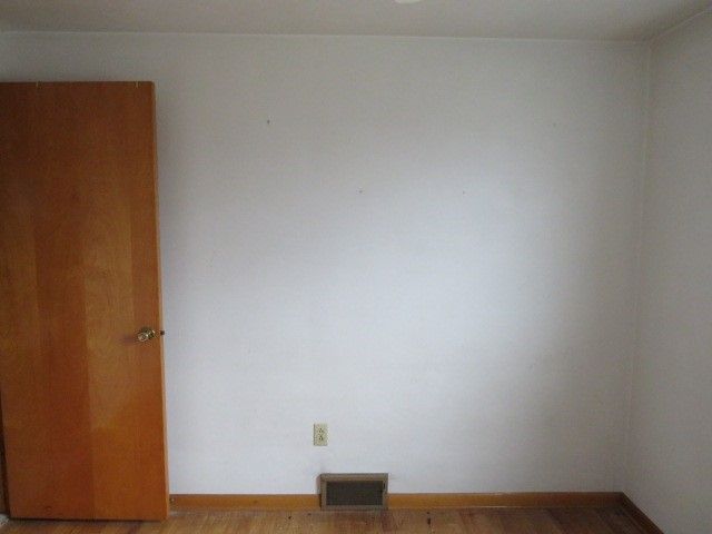 7967 Aber Rd, Penn Hills, PA 15147