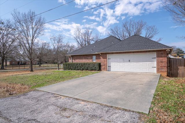 189 Oklahoma Street, Van, TX 75790