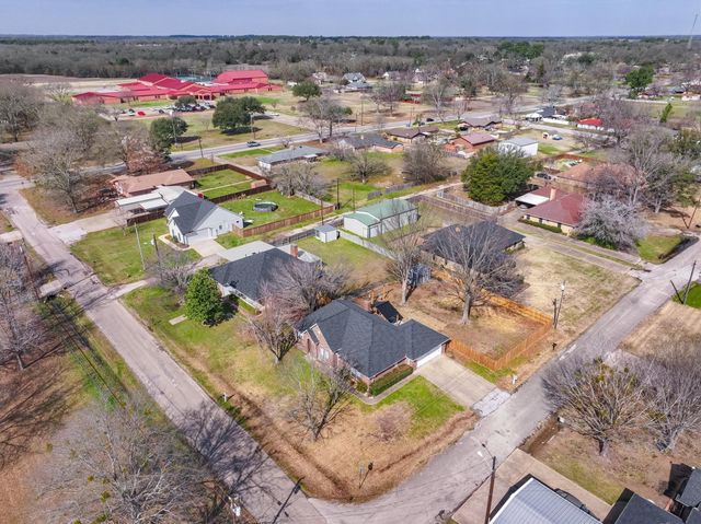 189 Oklahoma Street, Van, TX 75790