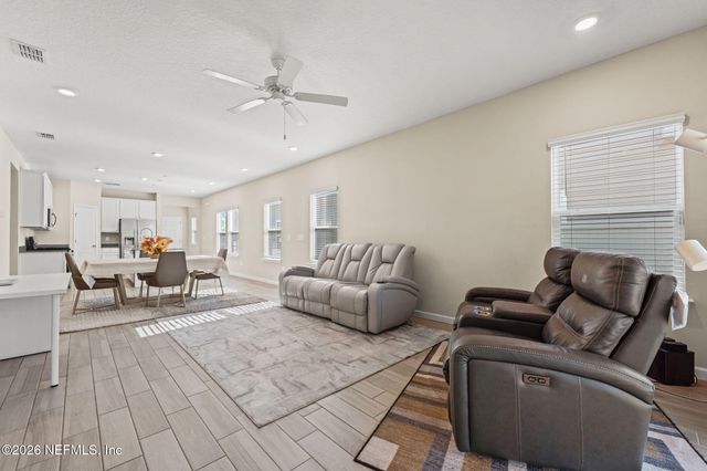 31 CRYSTAL CREST Lane, St. Augustine, FL 32095