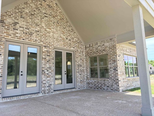 9562 GRAYS HOLLOW DR S, Cordova, TN 38018