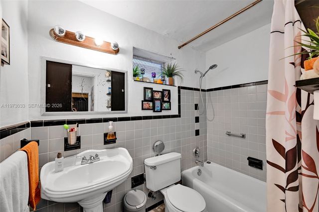 1240 14th St, Miami Beach, FL 33139