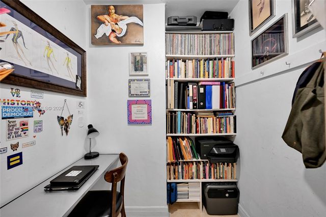 1240 14th St, Miami Beach, FL 33139