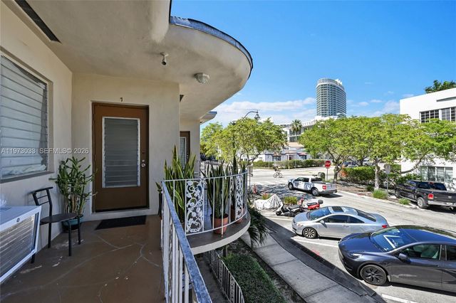 1240 14th St, Miami Beach, FL 33139