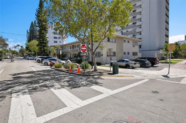 1240 14th St, Miami Beach, FL 33139