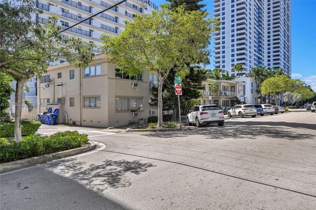 1240 14th St, Miami Beach, FL 33139