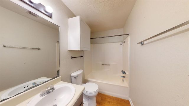 725 Peppertree Drive 29, Bryan, TX 77801
