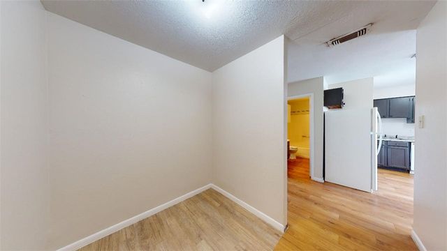 725 Peppertree Drive 29, Bryan, TX 77801