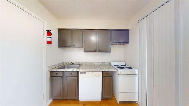 725 Peppertree Drive 29, Bryan, TX 77801