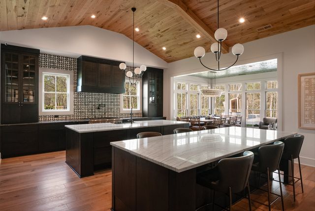 6904 Farm Path Ln, College Grove, TN 37046