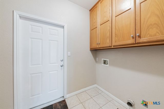 2592 Edgegrove, Canyon Lake, TX 78133