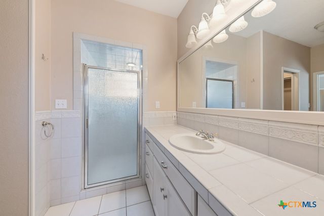 2592 Edgegrove, Canyon Lake, TX 78133