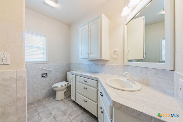 2592 Edgegrove, Canyon Lake, TX 78133