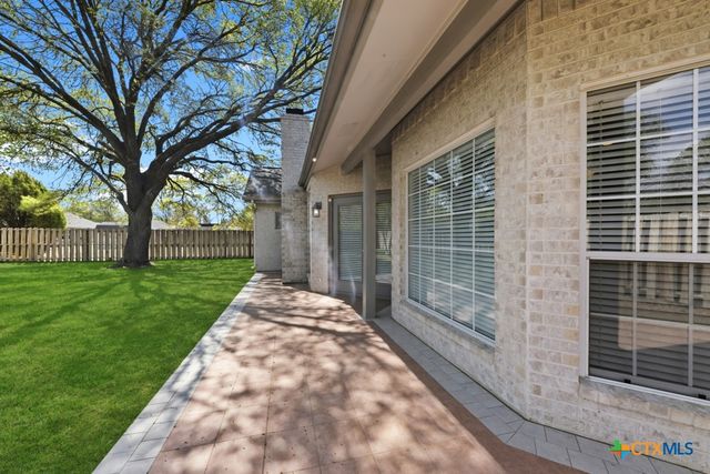 2592 Edgegrove, Canyon Lake, TX 78133