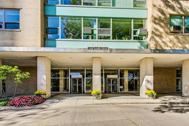 3180 N Lake Shore Drive 4G, Chicago, IL 60657