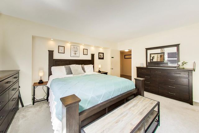 3180 N Lake Shore Drive 4G, Chicago, IL 60657