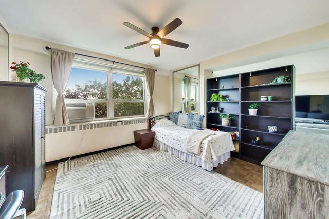 3180 N Lake Shore Drive 4G, Chicago, IL 60657