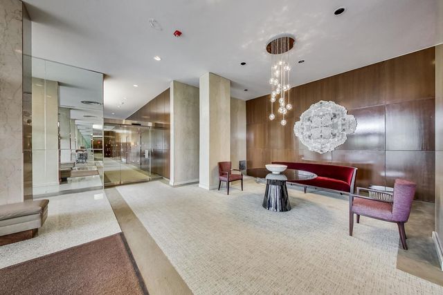 3180 N Lake Shore Drive 4G, Chicago, IL 60657
