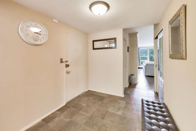 3180 N Lake Shore Drive 4G, Chicago, IL 60657