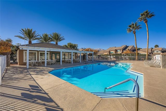 10247 Amber Hue Lane, Las Vegas, NV 89144