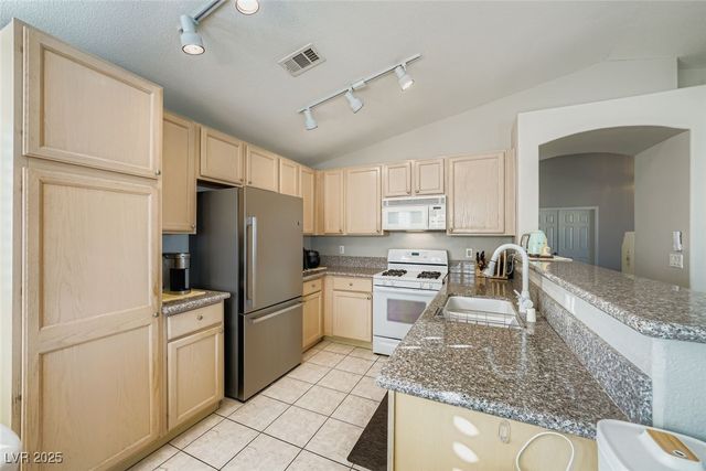 10247 Amber Hue Lane, Las Vegas, NV 89144