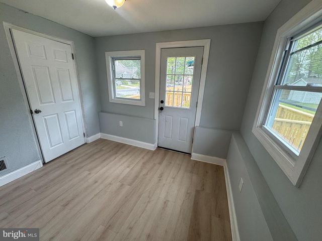 100 FORREST AVE, Wilmington, DE 19805