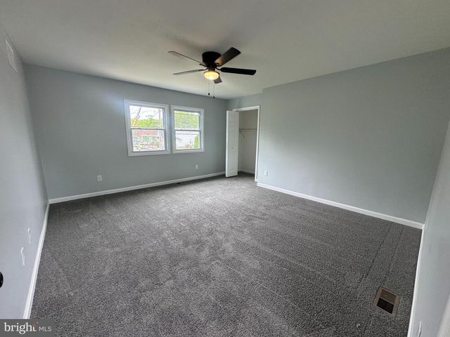 100 FORREST AVE, Wilmington, DE 19805