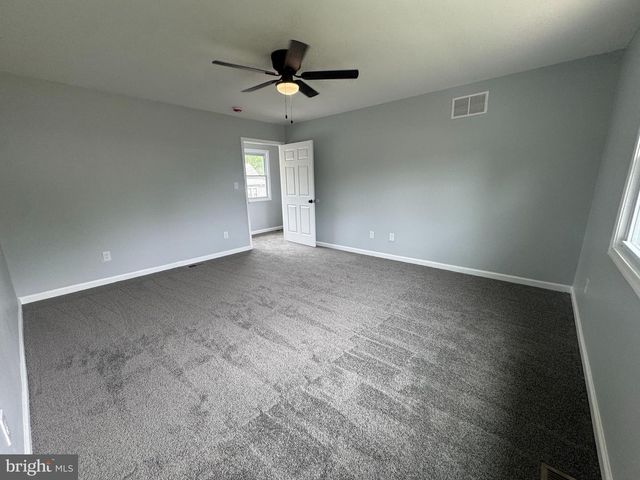 100 FORREST AVE, Wilmington, DE 19805