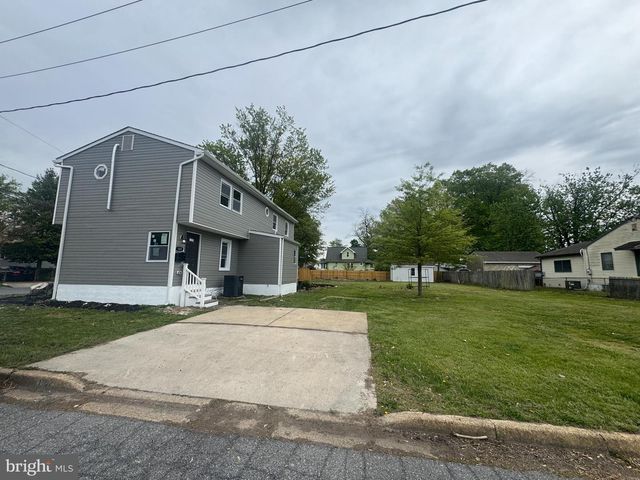 100 FORREST AVE, Wilmington, DE 19805