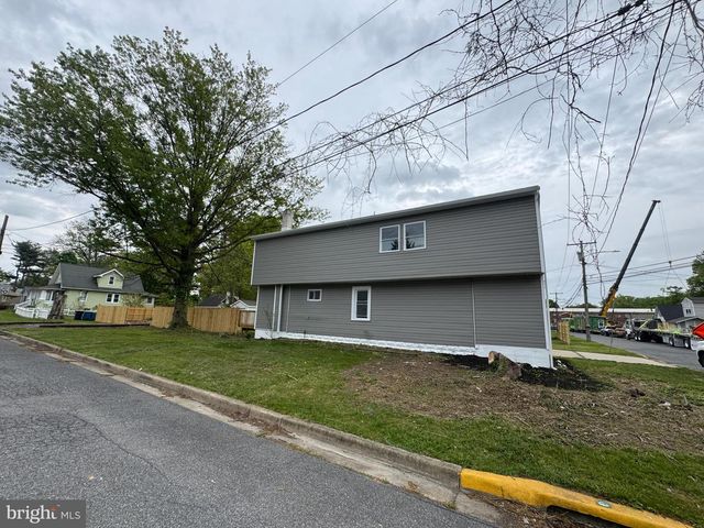 100 FORREST AVE, Wilmington, DE 19805