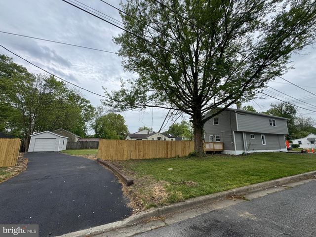 100 FORREST AVE, Wilmington, DE 19805
