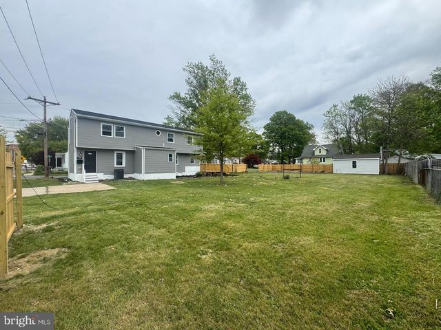 100 FORREST AVE, Wilmington, DE 19805
