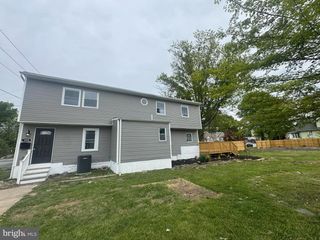 100 FORREST AVE, Wilmington, DE 19805