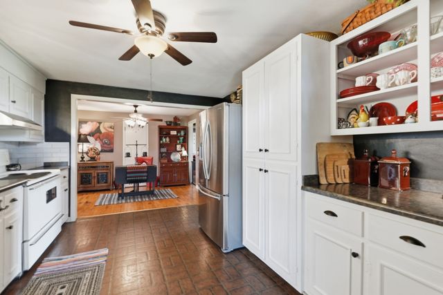 5039 Somerville Rd, Cross Plains, TN 37049