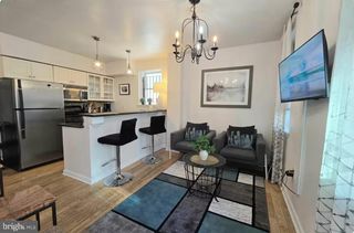 1802 CARPENTER ST, Philadelphia, PA 19146
