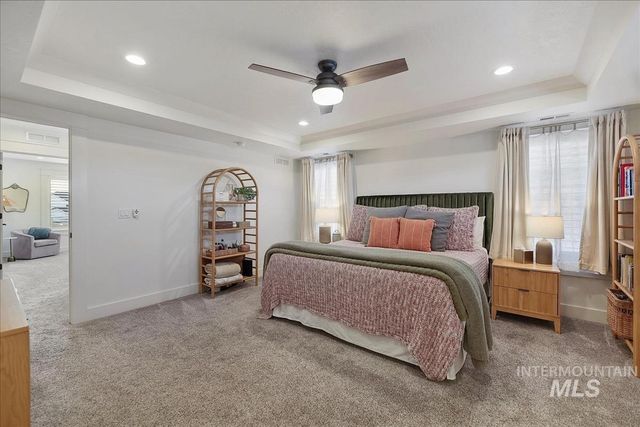 6092 S Thumbelina Ave, Meridian, ID 83642