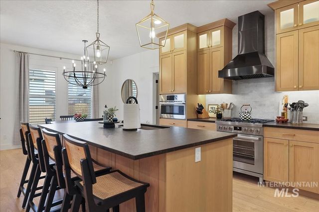 6092 S Thumbelina Ave, Meridian, ID 83642