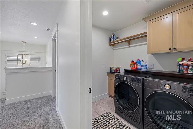 6092 S Thumbelina Ave, Meridian, ID 83642