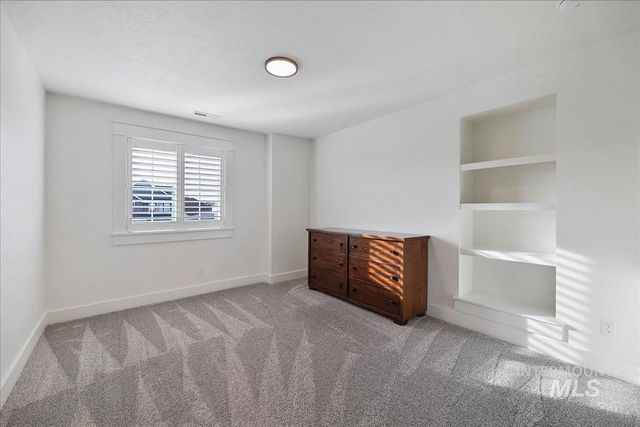 6092 S Thumbelina Ave, Meridian, ID 83642