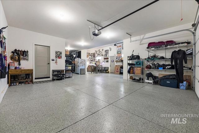 6092 S Thumbelina Ave, Meridian, ID 83642